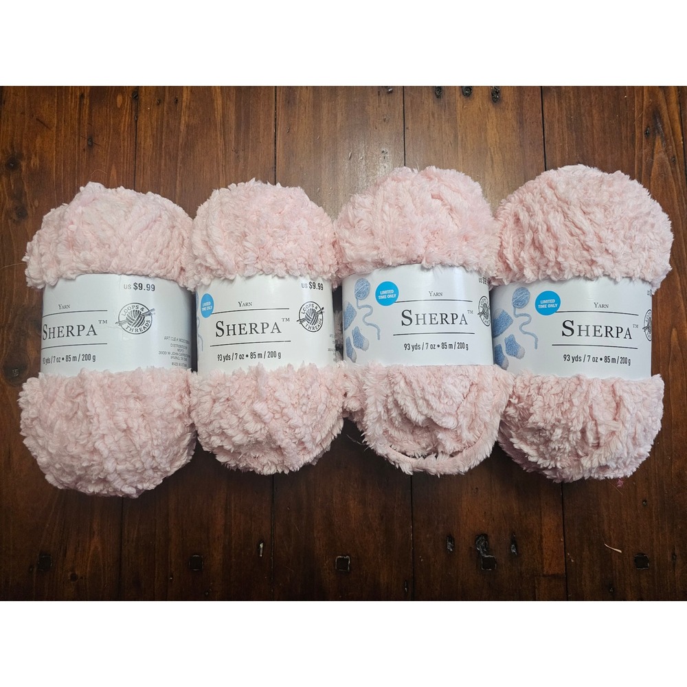 Loops & Threads Sherpa Yarn Light Pink Super Bulky 93 Yards Limited Edition 7oz